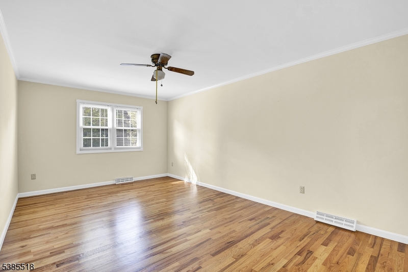 Chatham Twp., New Jersey 07928, United States, 4 Bedrooms Bedrooms, ,3 BathroomsBathrooms,Residential,Active,254328