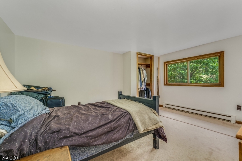 SPRUCE RUN - Residential Income