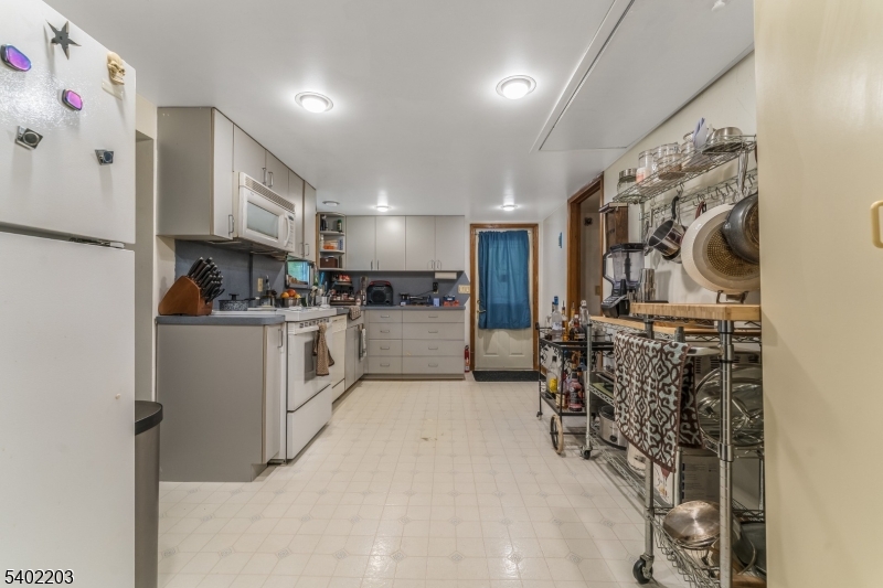 SPRUCE RUN - Residential Income