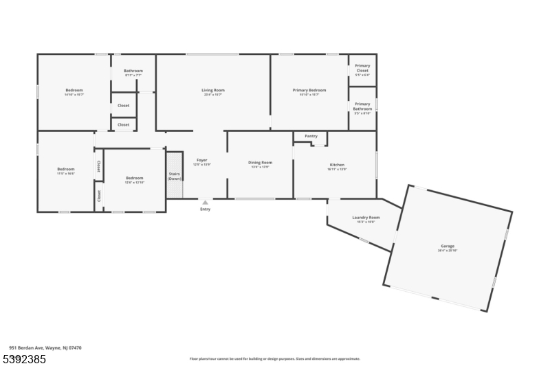 Main image without alt text