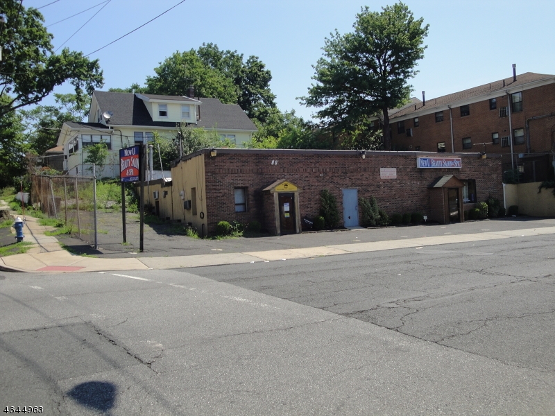 Upper Irvington/UnionBorder - Commercial Sale