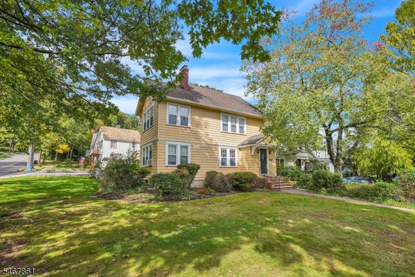 540 UPPER MOUNTAIN AVE, MONTCLAIR, NJ 07043 - Image 4119e75ece08f15de8ebb9a4f18cf6c2/2541999040