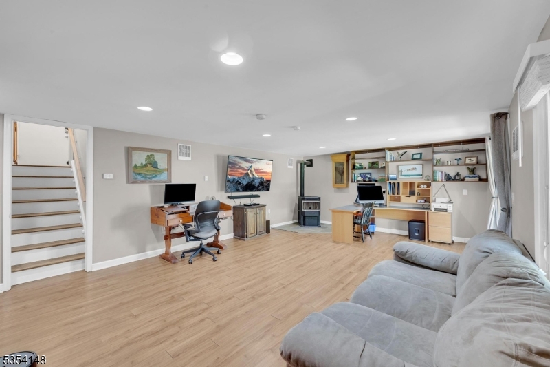 Lake Lackawanna - Residential