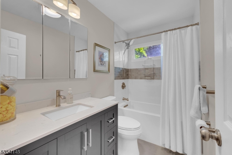 Lake Lackawanna - Residential