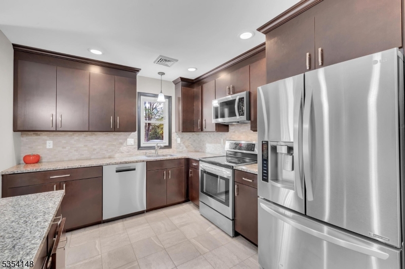 Lake Lackawanna - Residential