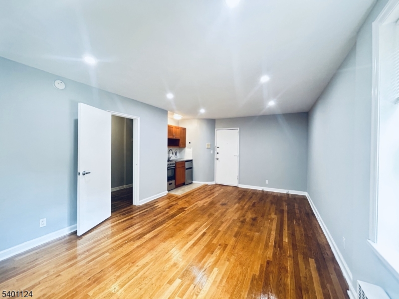 Claremont Gardens - Residential Lease