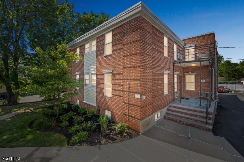 Claremont Gardens - Residential Lease