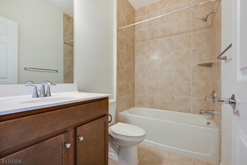 Livingston Square - Residential Lease