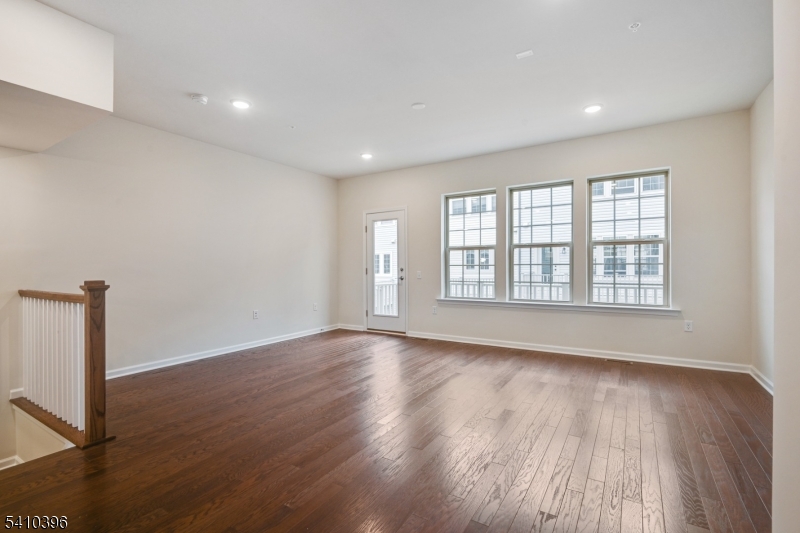 Livingston Square - Residential Lease