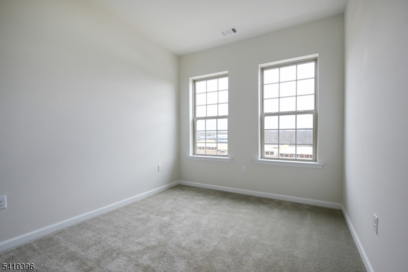 Livingston Square - Residential Lease