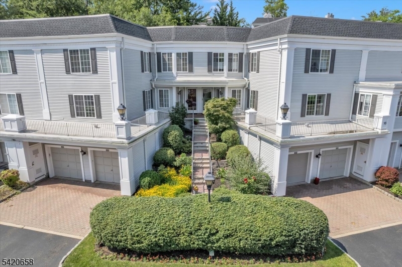 Sutton Woods - Residential