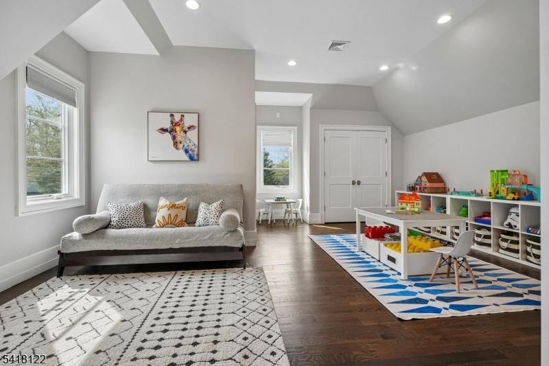 DEERFIELD - Residential