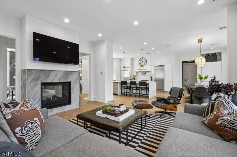 DEERFIELD - Residential