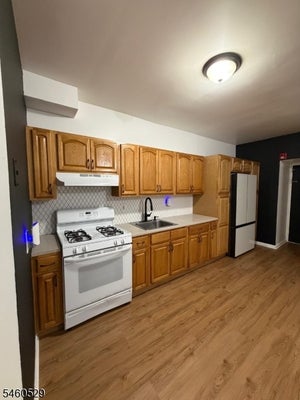 14 JAQUES ST, ELIZABETH, NJ 07201 - Image 414fc81e7eb7ea85dabd5905a826432d/2731279518