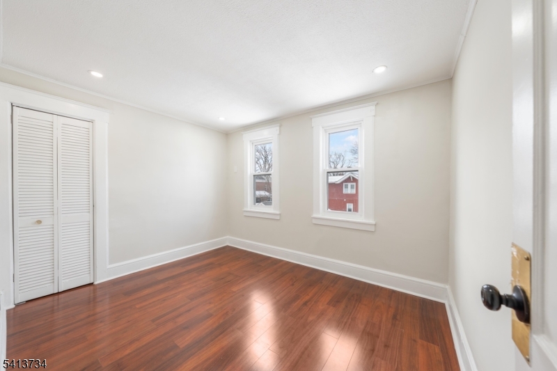 Noth Elizabeth - Residential