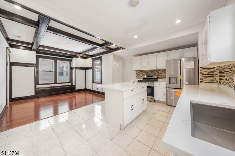 Noth Elizabeth - Residential