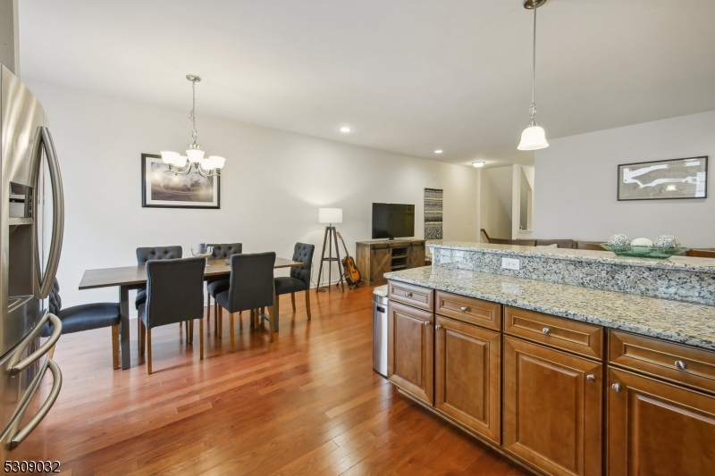 Photo 11 of 34 of 6 Bahr Cir townhome