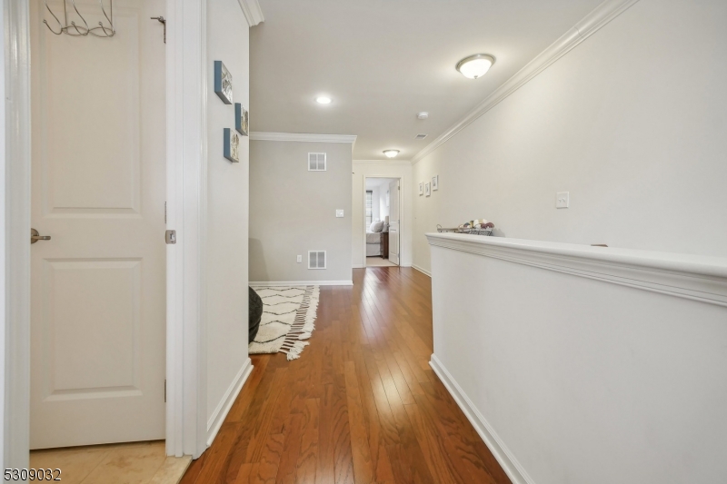 Photo 16 of 34 of 6 Bahr Cir townhome