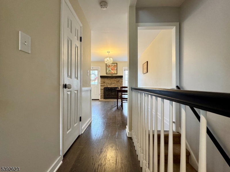 Williamsburg Square - Residential