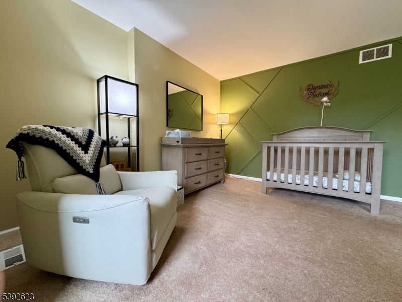 Williamsburg Square - Residential