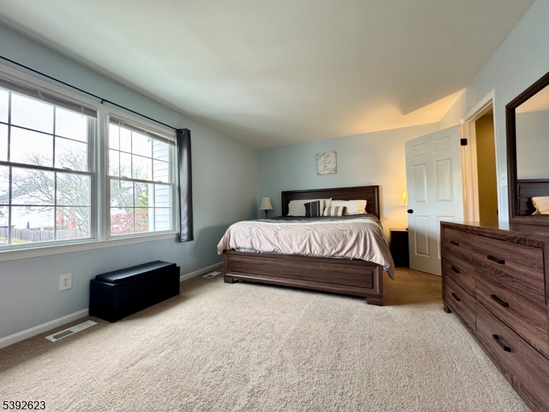 Williamsburg Square - Residential