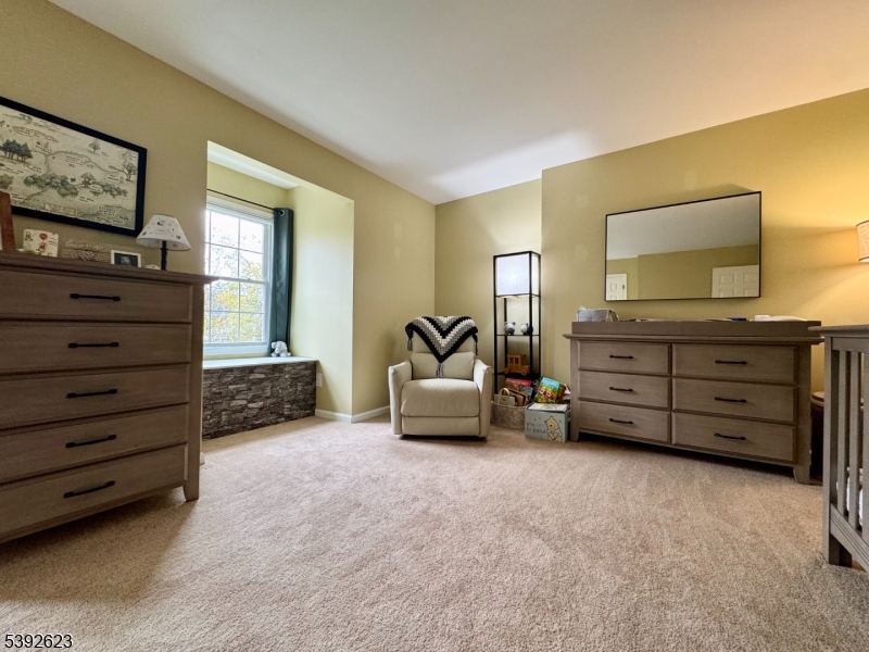 Williamsburg Square - Residential