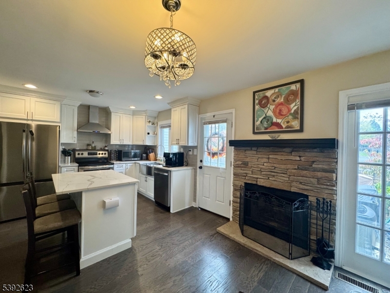 Williamsburg Square - Residential