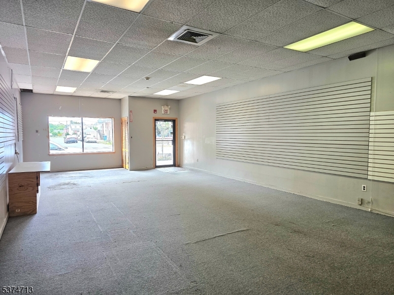 Woodbridge Twp., New Jersey 07095, United States, ,Residential,Active,181001