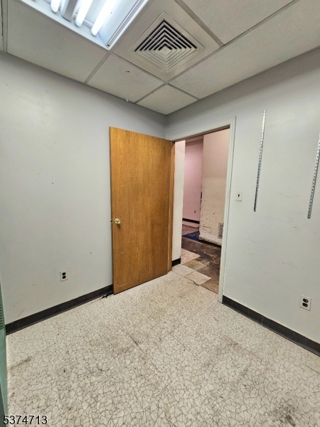 Woodbridge Twp., New Jersey 07095, United States, ,Residential,Active,181001