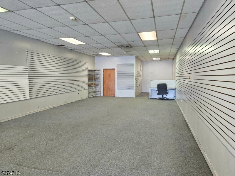 Woodbridge Twp., New Jersey 07095, United States, ,Residential,Active,181001