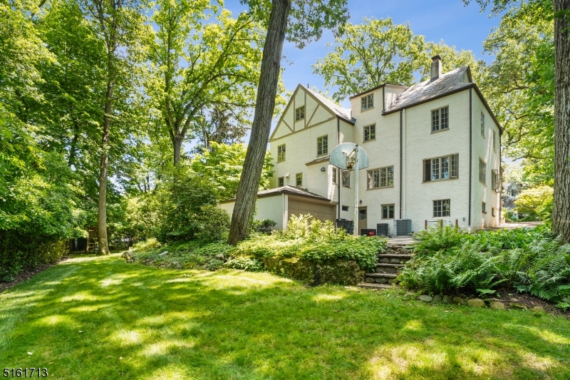 Memorial Field - Residential