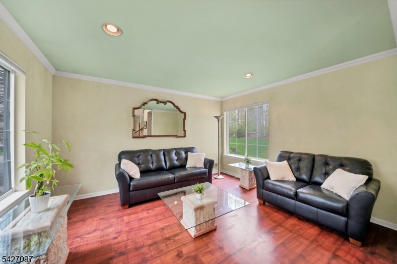 Country Oaks - Residential