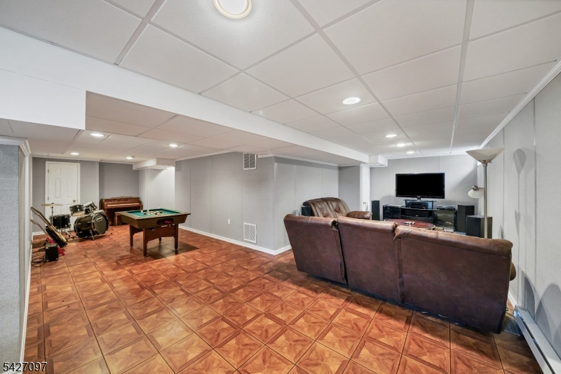 Country Oaks - Residential
