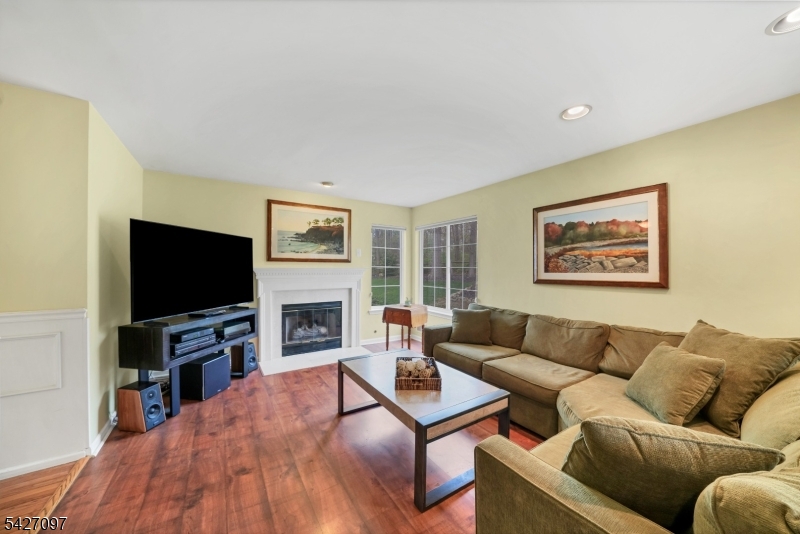 Country Oaks - Residential