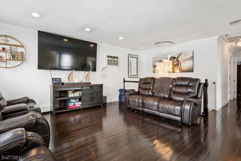 White Meadow Lake - Residential