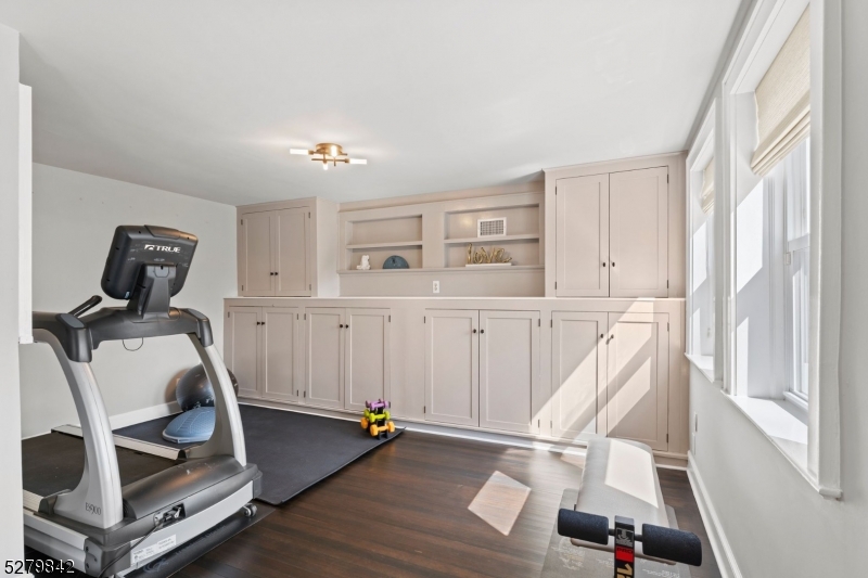 Upper Wyoming - Residential