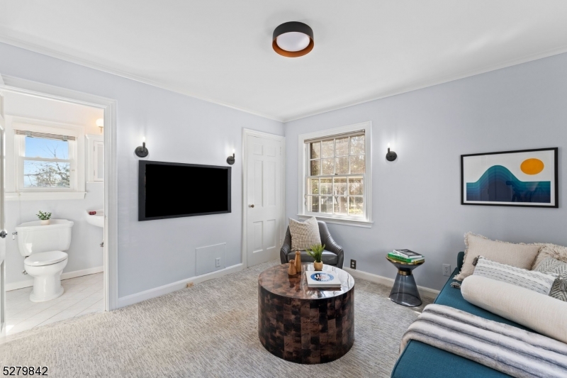 Upper Wyoming - Residential