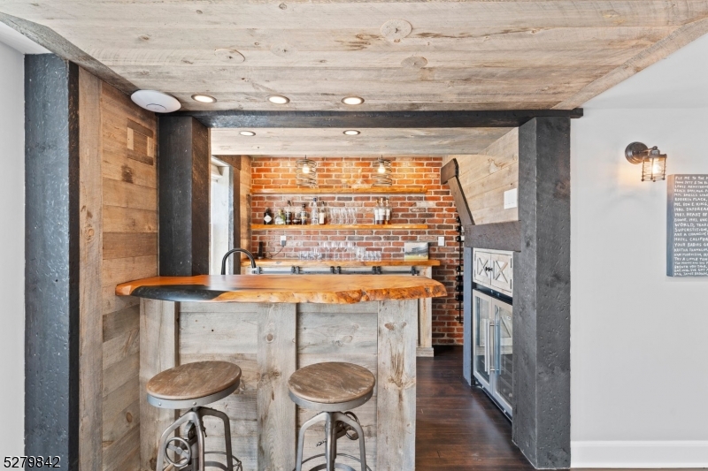 Upper Wyoming - Residential