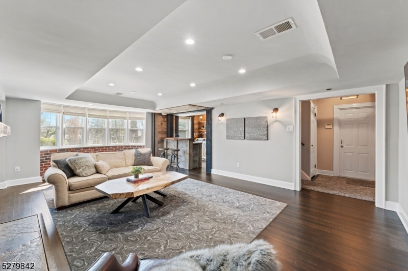 Upper Wyoming - Residential