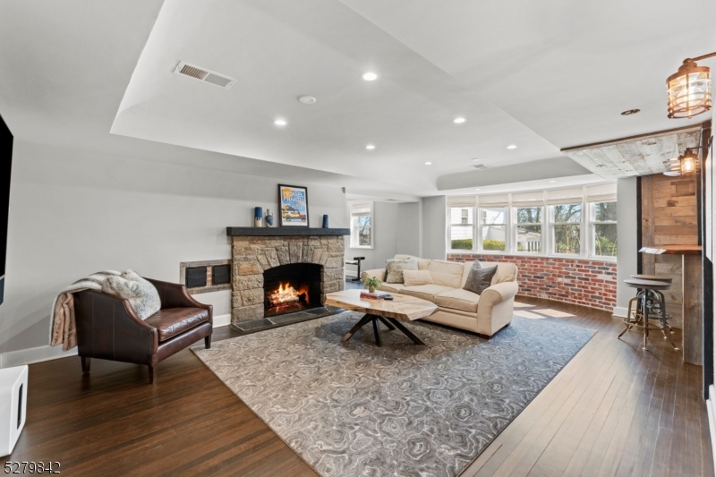 Upper Wyoming - Residential