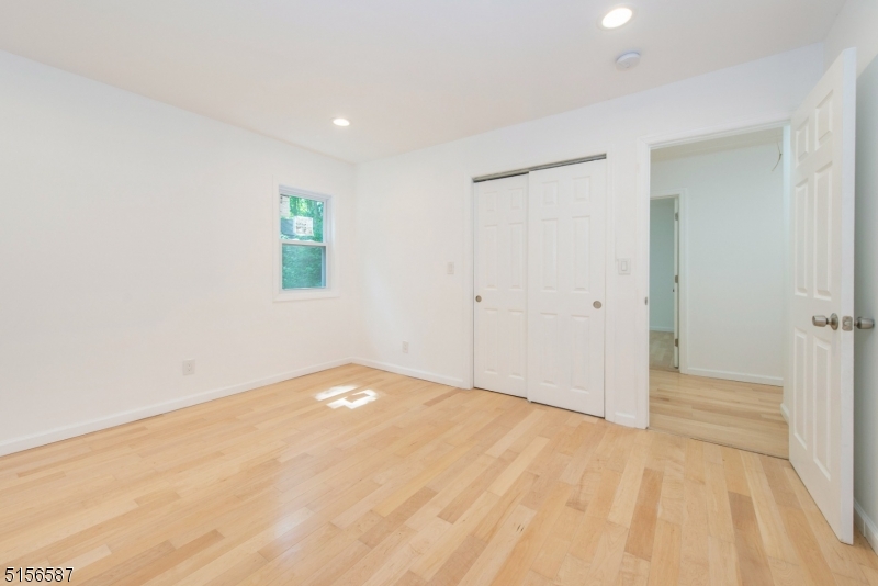 CRANBERRY LAKE - Residential