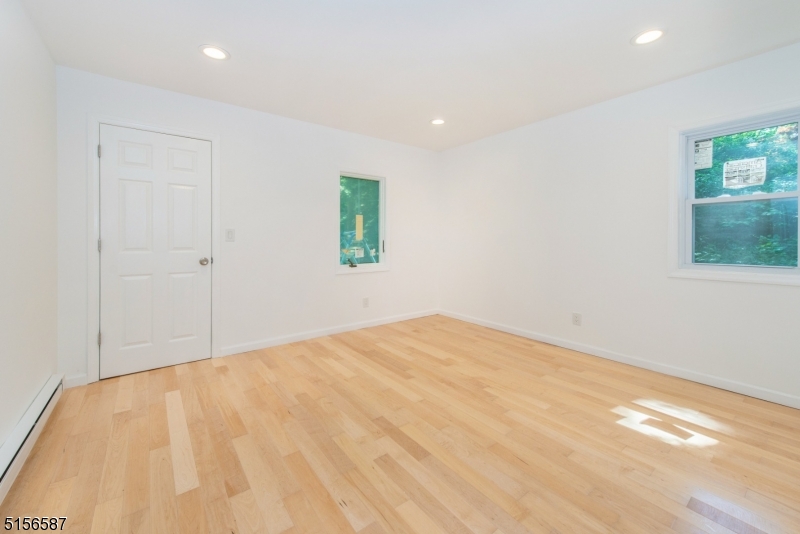 CRANBERRY LAKE - Residential