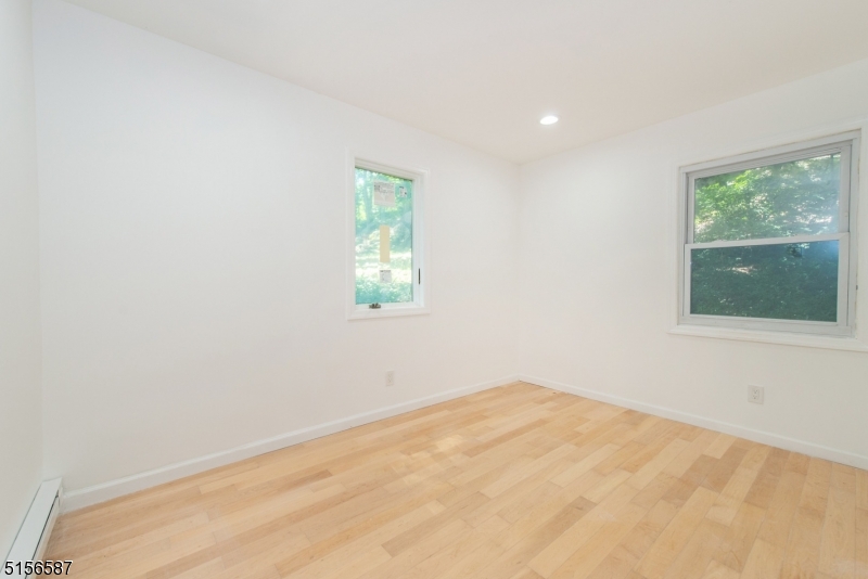 CRANBERRY LAKE - Residential