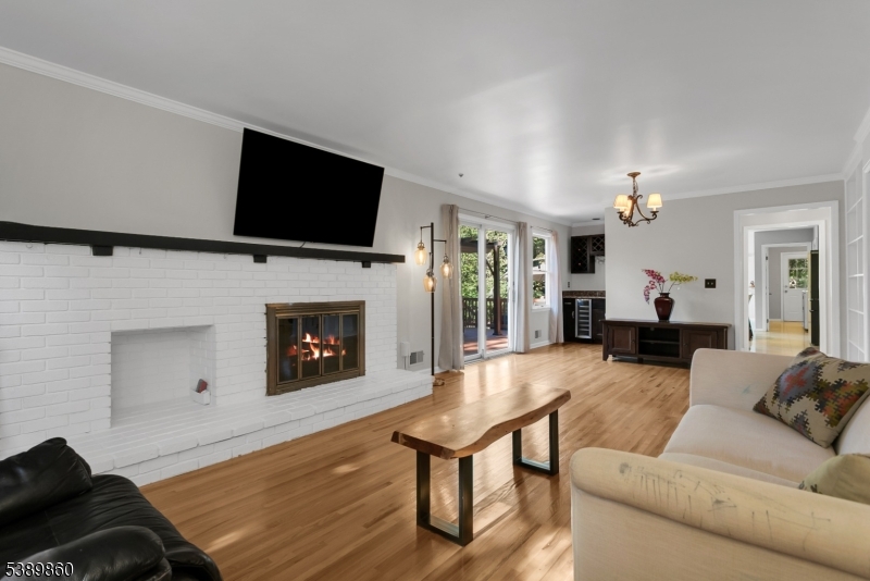 Prince Edward Pointe - Residential