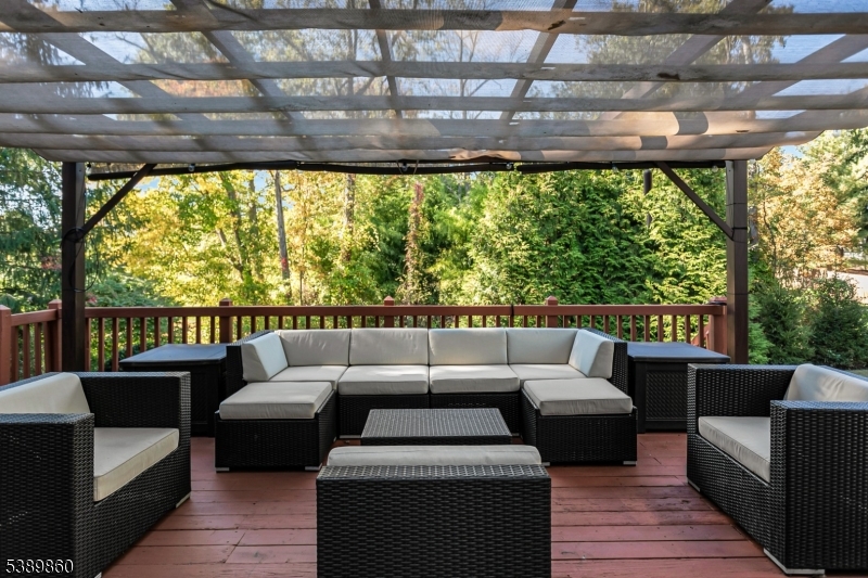 Prince Edward Pointe - Residential