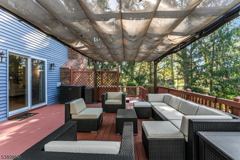 Prince Edward Pointe - Residential