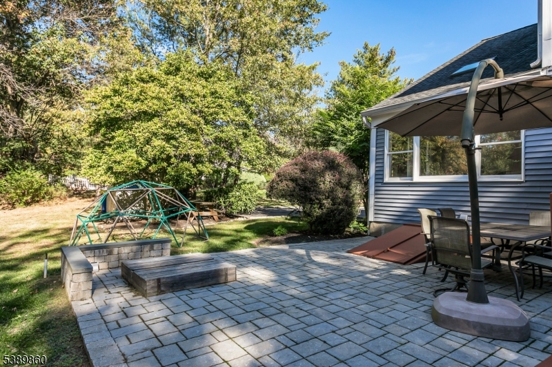 Prince Edward Pointe - Residential