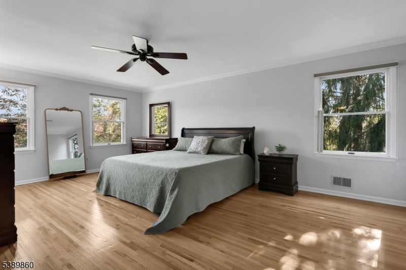 Prince Edward Pointe - Residential