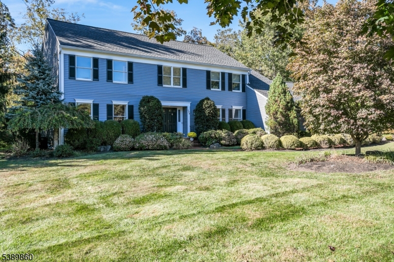 Prince Edward Pointe - Residential