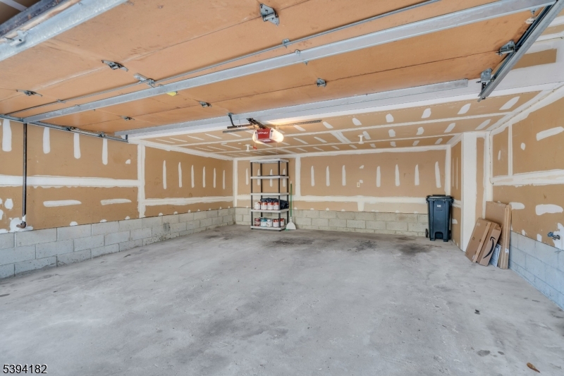 Crystal Woods - Residential